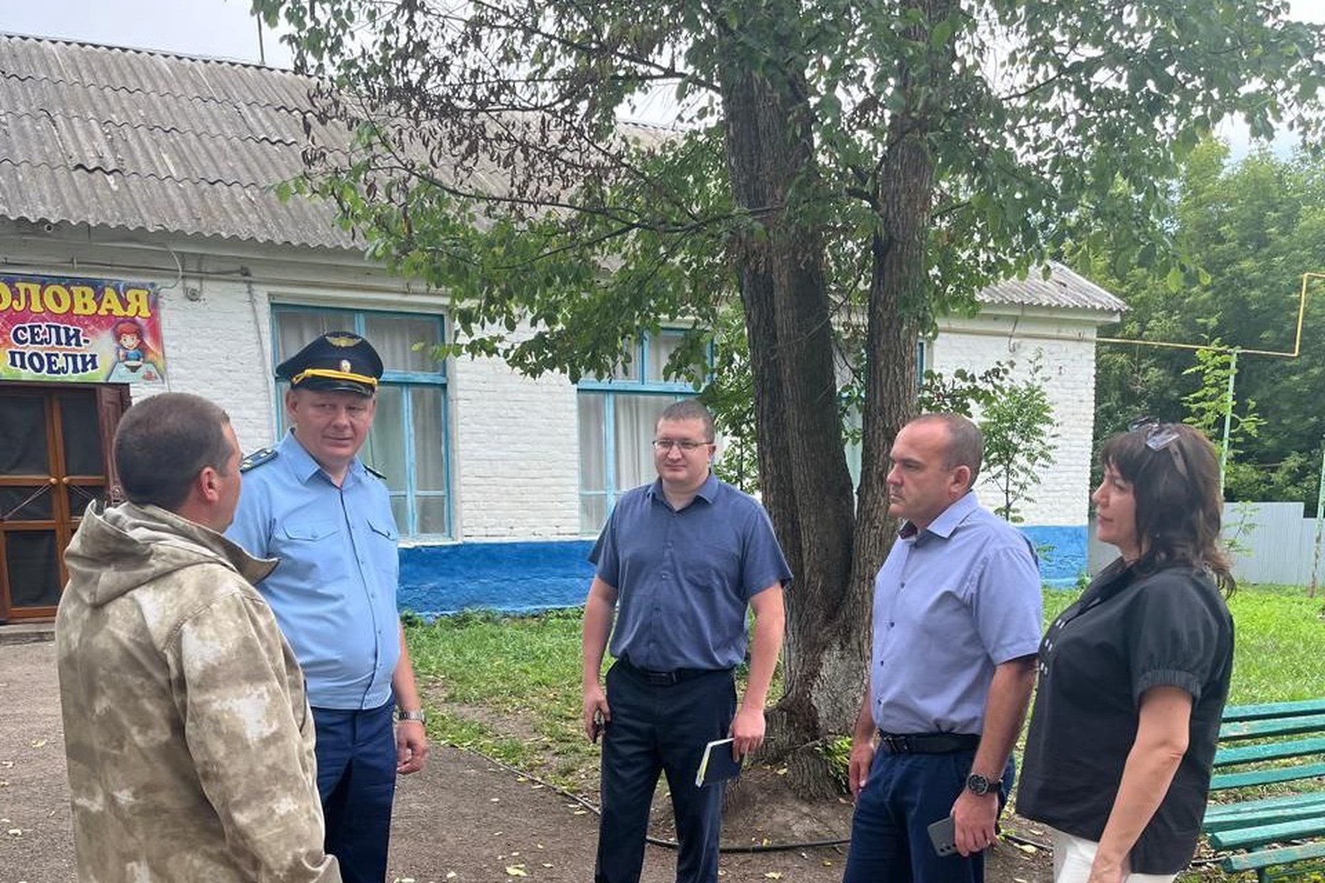 Дети массово отравились в лагере в Саратовской области
