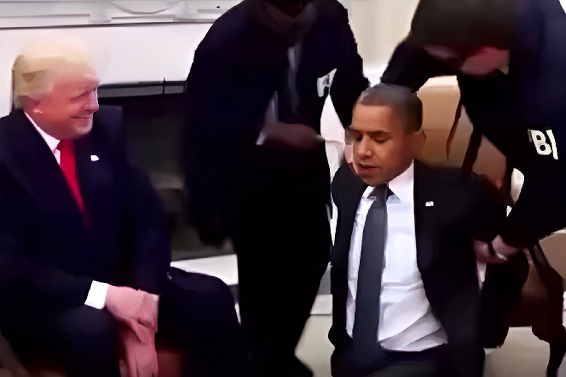Трамп выложил видео с «арестом» Обамы