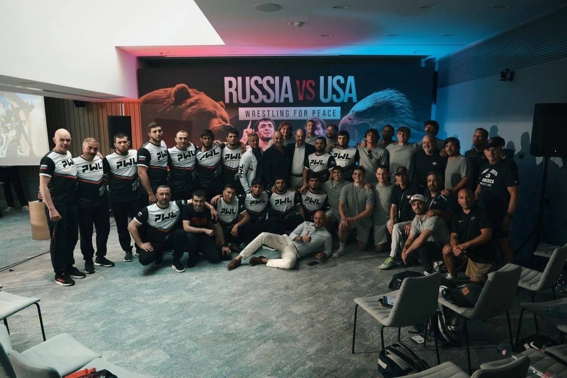 Российские вольники разгромили американцев в матчевой встрече «Борьба за мир»