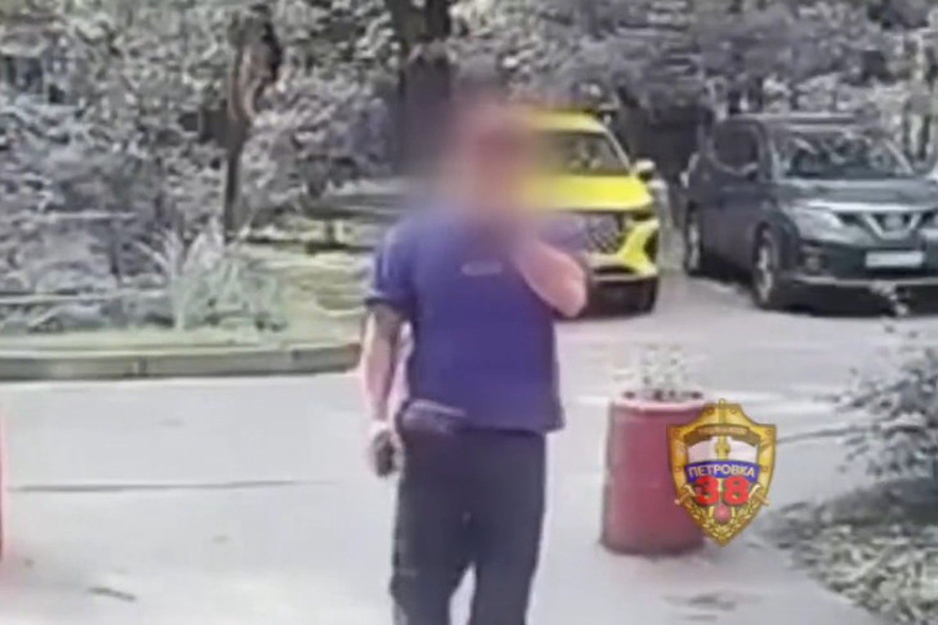 Забравшего 10 млн рублей у старушки курьера мошенников задержали в Москве