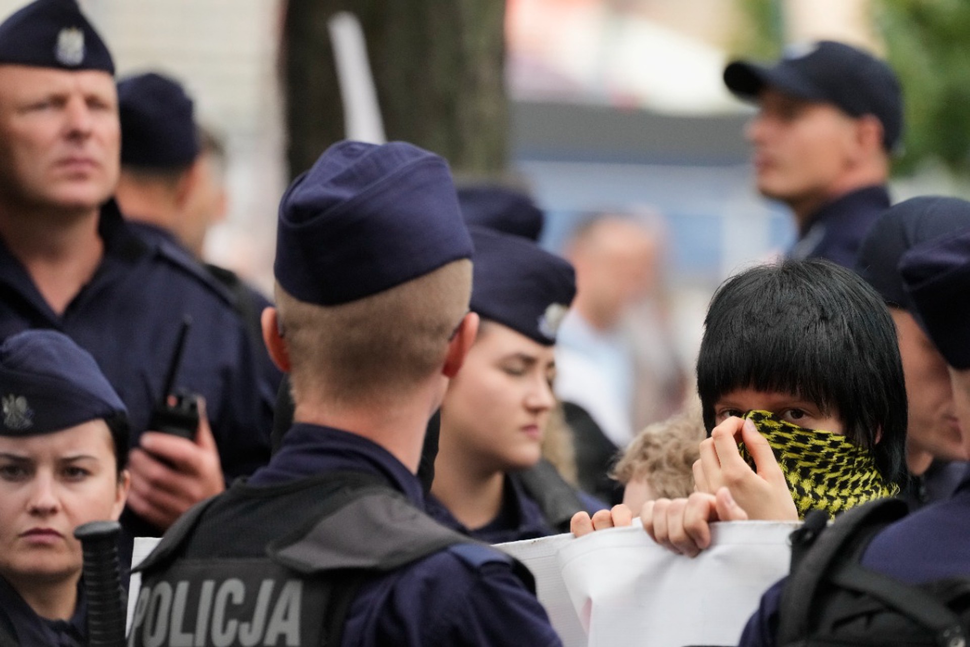 Почему Польша является настоящим врагом Украины