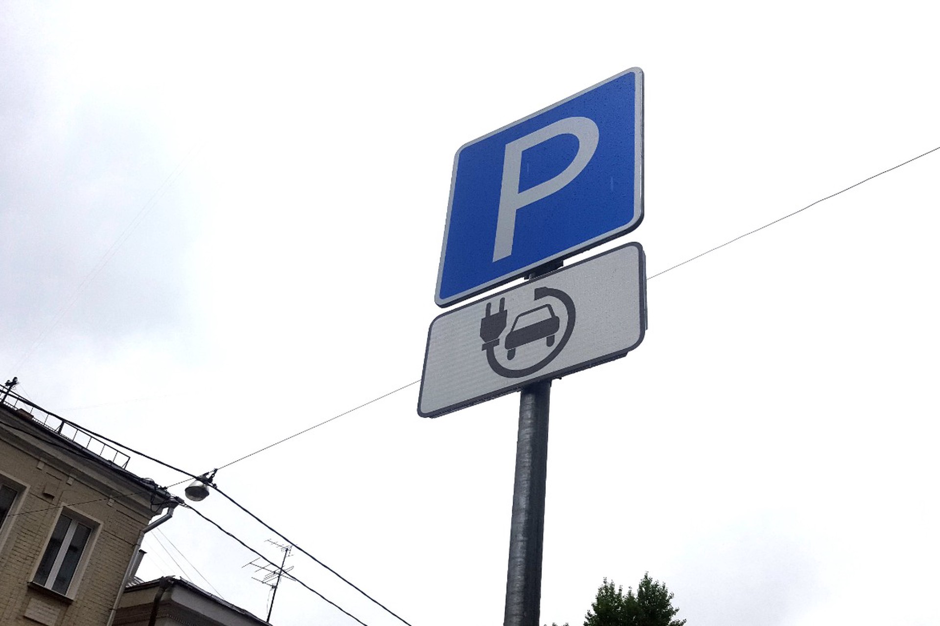 Стало известно, получат ли многодетные право на бесплатную парковку