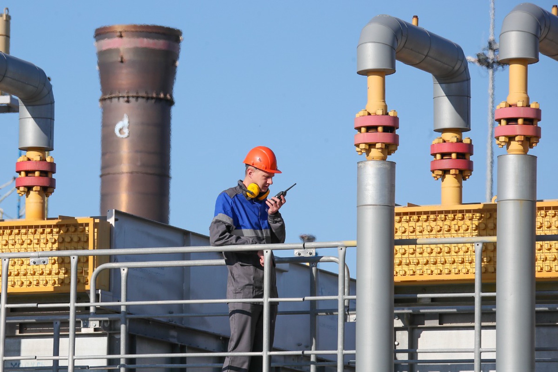 Россия приостановила подачу газа в Армению