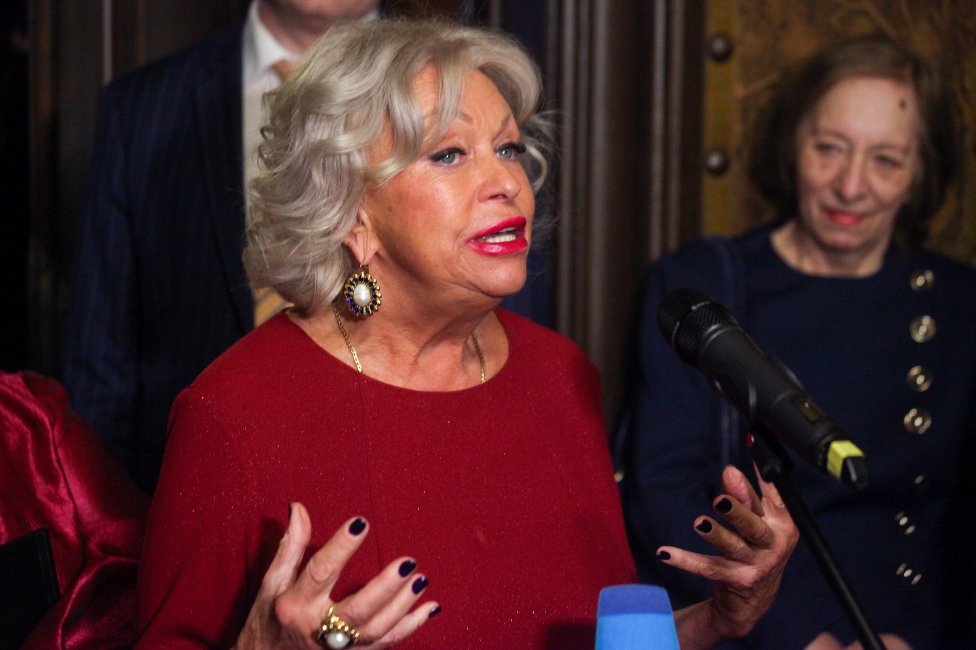 Поргина рассказала, как превращает пасхальные яйца в драгоценные камни