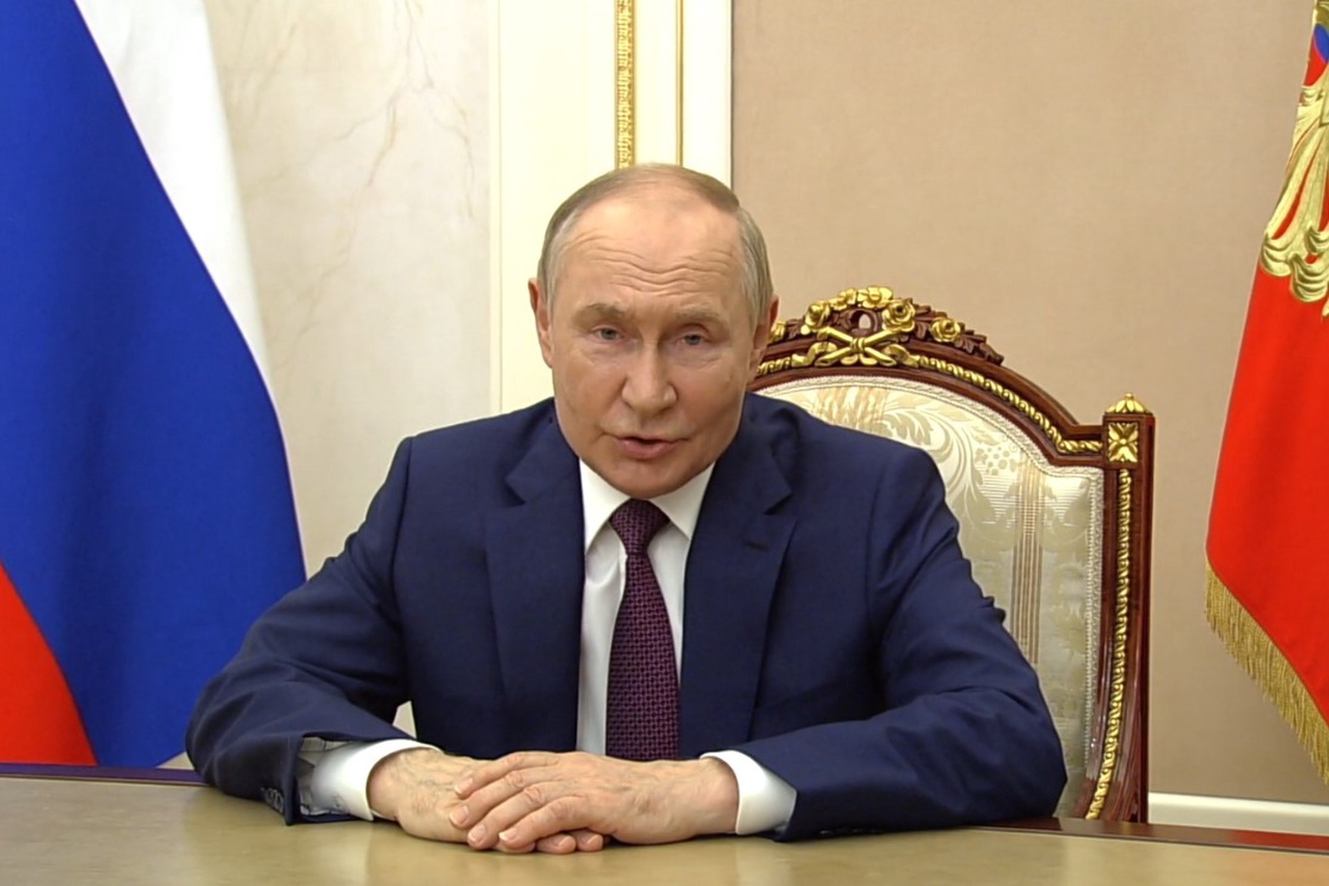 Владимир Путин поздравил российских моряков с Днем ВМФ