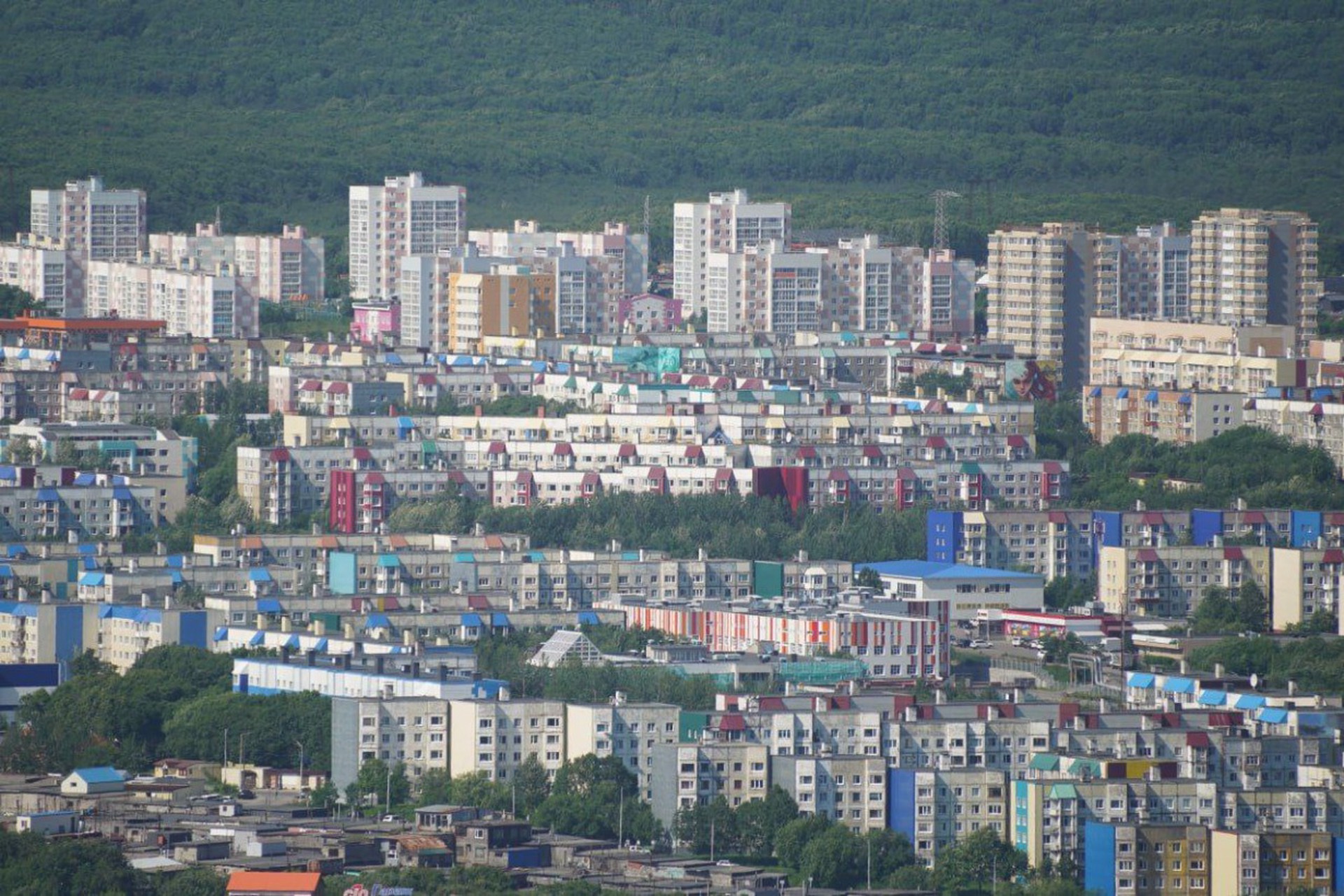 В Петропавловске-Камчатском ввели режим ЧС из-за землетрясения