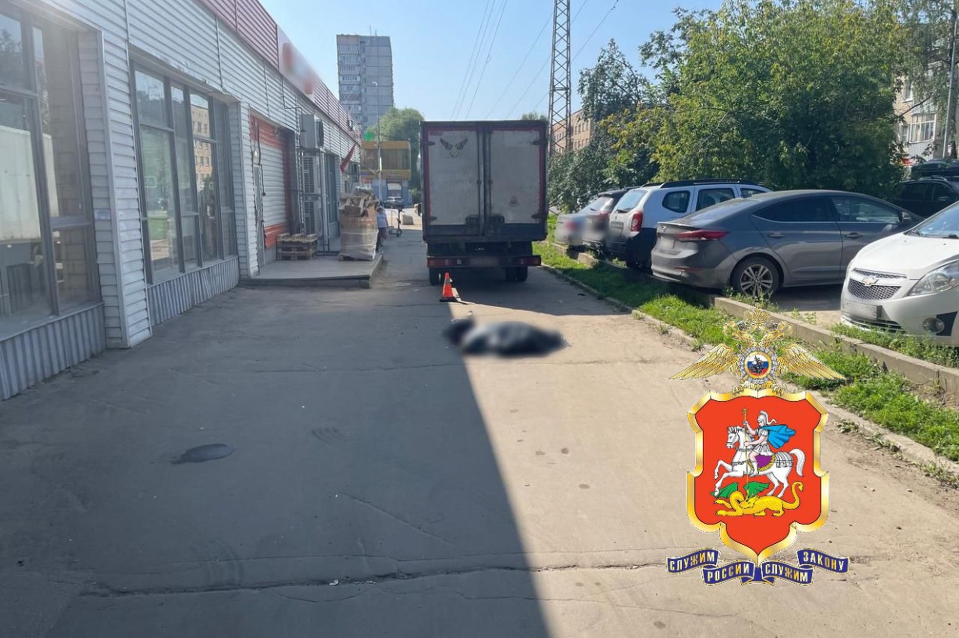 Грузовик насмерть задавил пенсионерку в Подмосковье