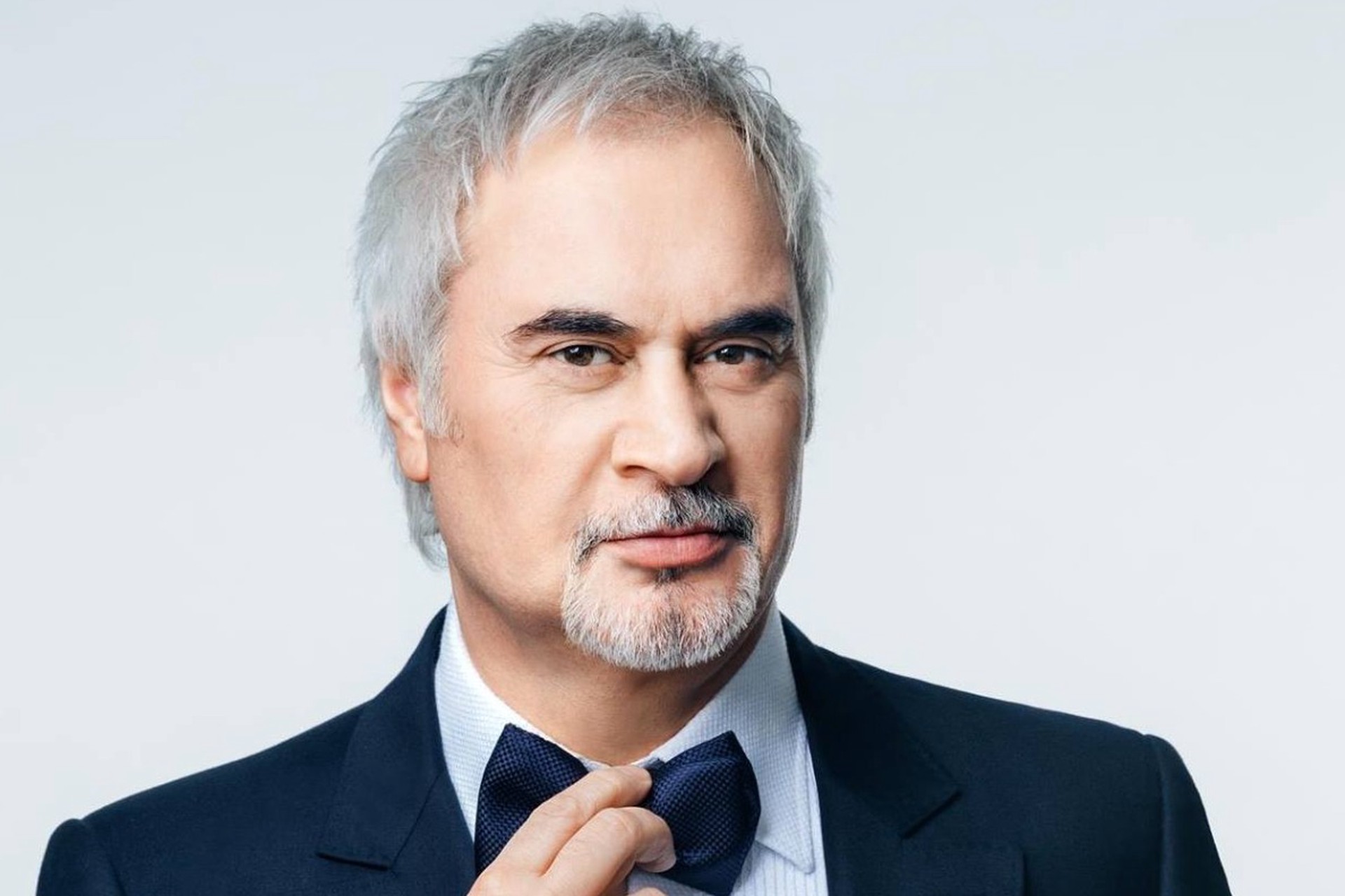 Меладзе заработал 20 млн рублей, выступив в американском Санкт-Петербурге