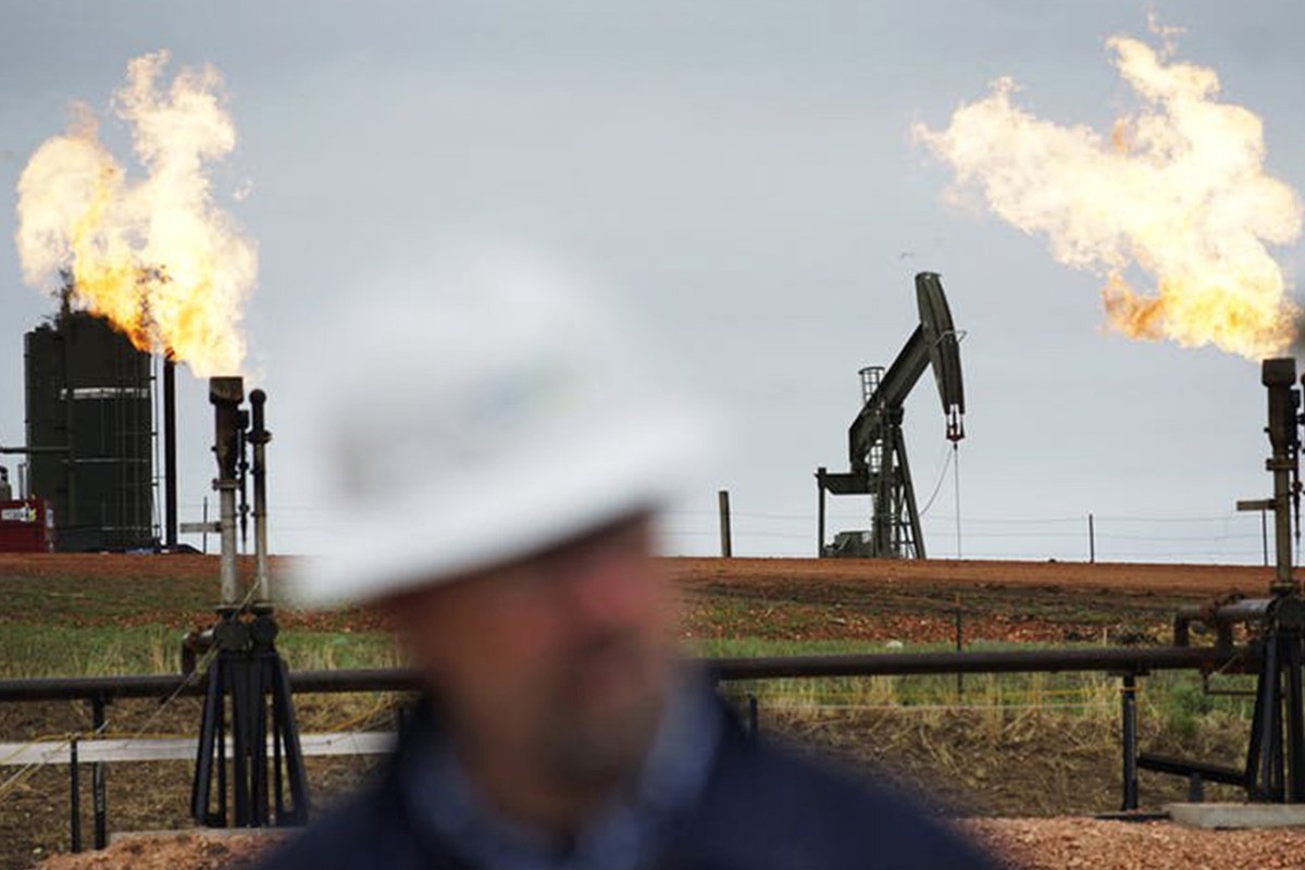 Эксперт предрек проблемы в США из-за падения цен на нефть, которым Трамп грозит России