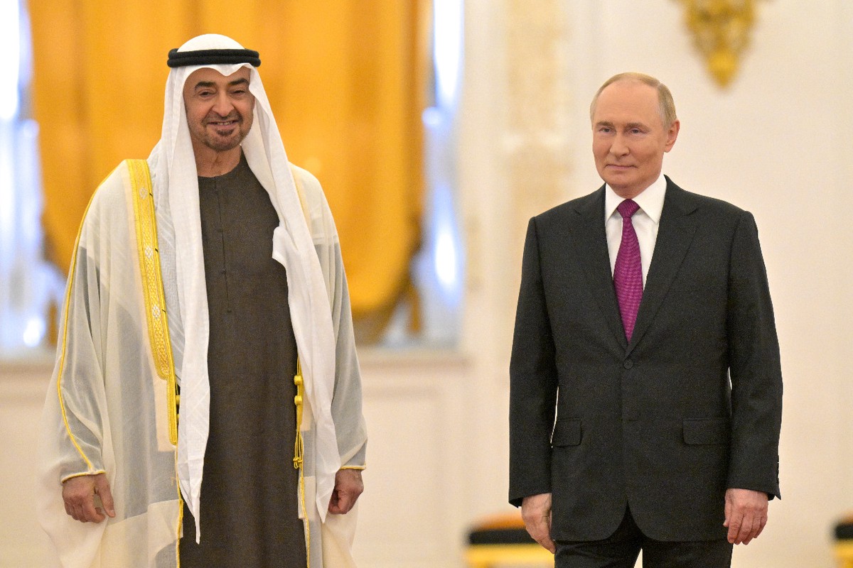 «Дружественная для нас страна»: Путин принял президента ОАЭ в Кремле