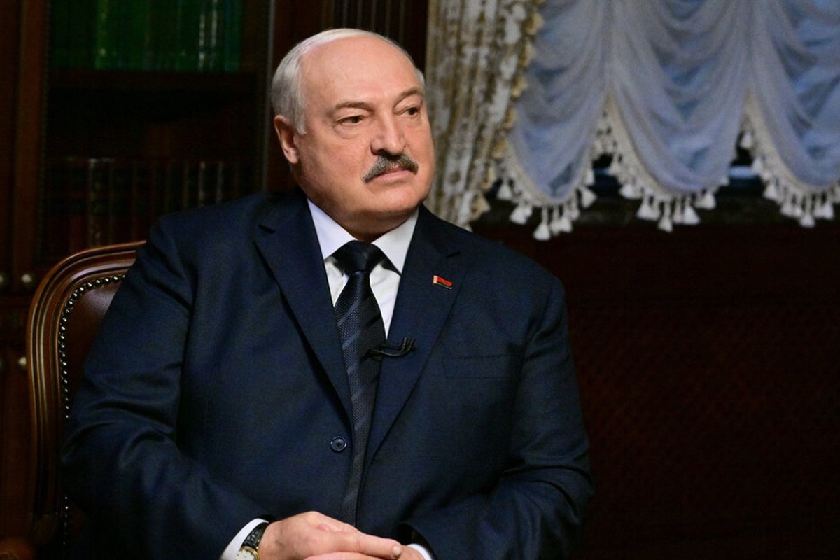 «Надо делать по-военному»: Лукашенко призвал решить проблему с картофелем