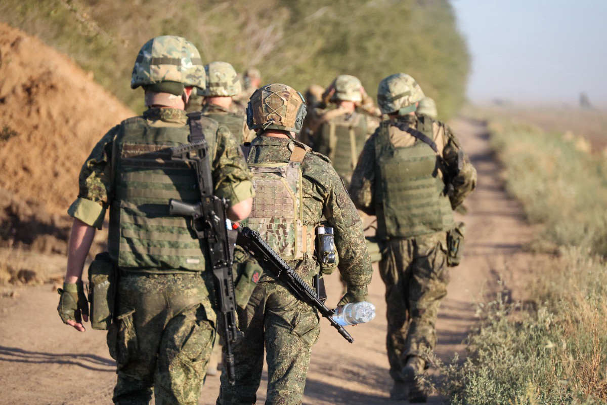 Военный эксперт назвал сроки вывода ВС РФ из ряда областей Украины при возможном мирном соглашении