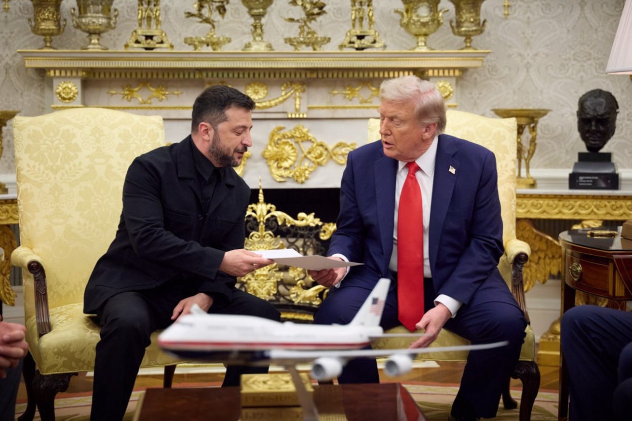 «Уберите детей». Зеленский говорит на языке сатаны и смешит весь мир: коллекция провалов киевского лидера       