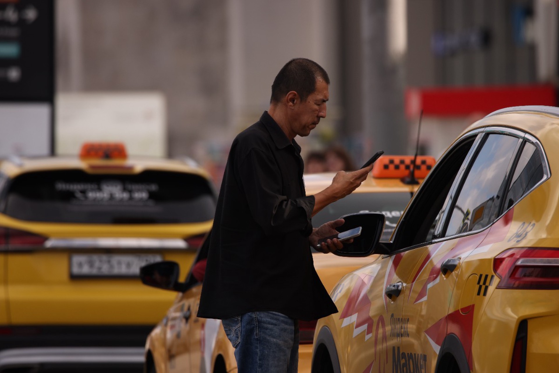 В Москве запланировали повышение тарифов на патенты для мигрантов