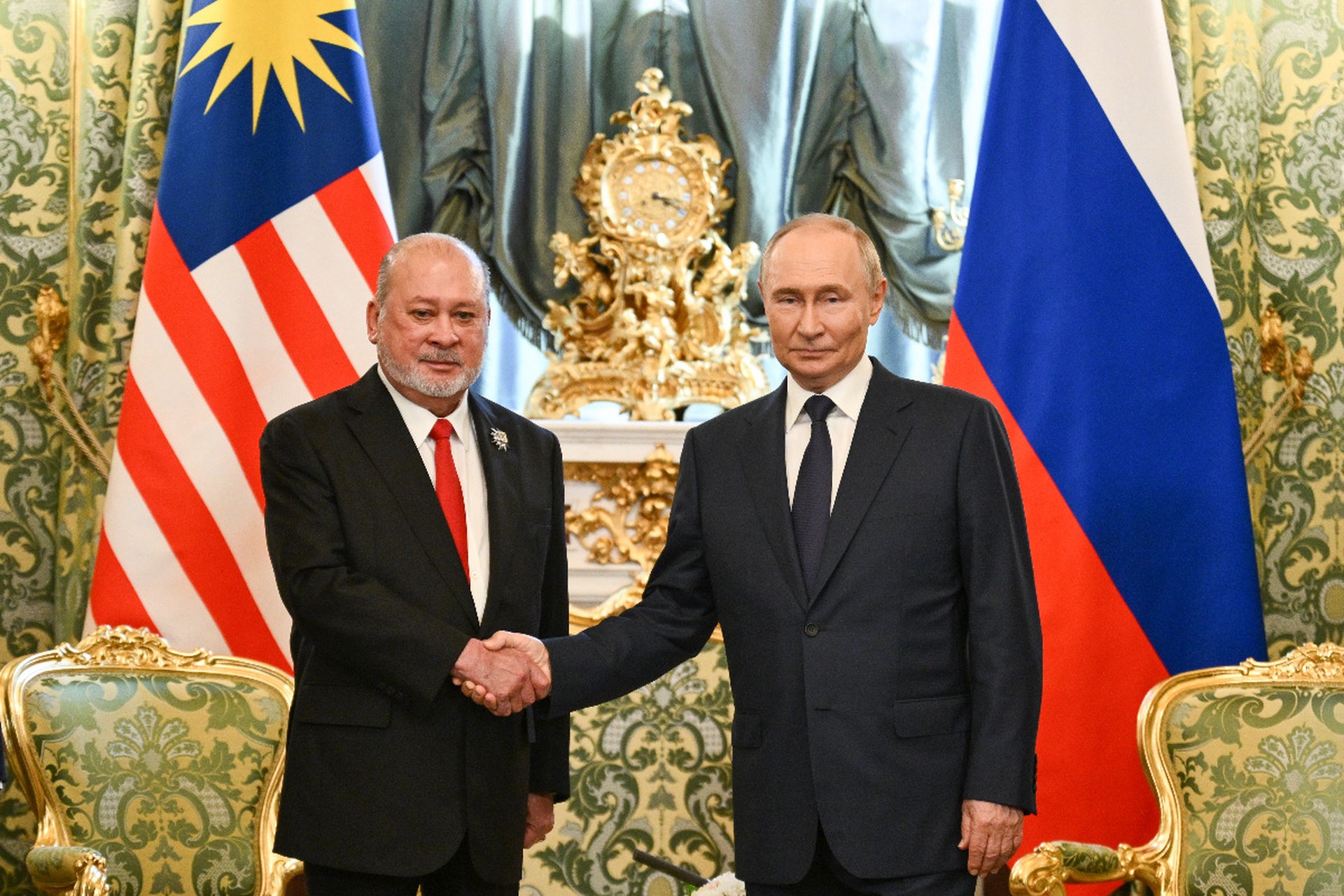 Путин принял в Кремле короля Малайзии