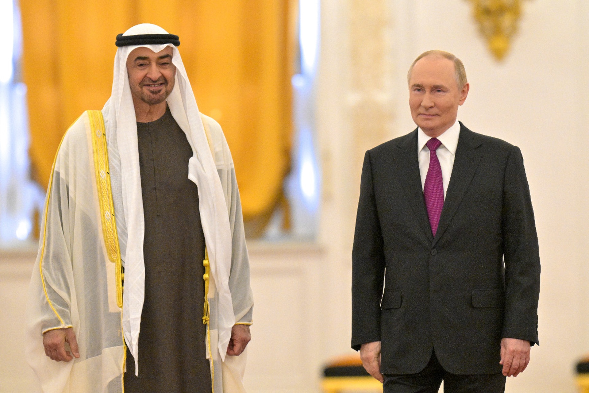 «Дружественная для нас страна»: Путин принял президента ОАЭ в Кремле