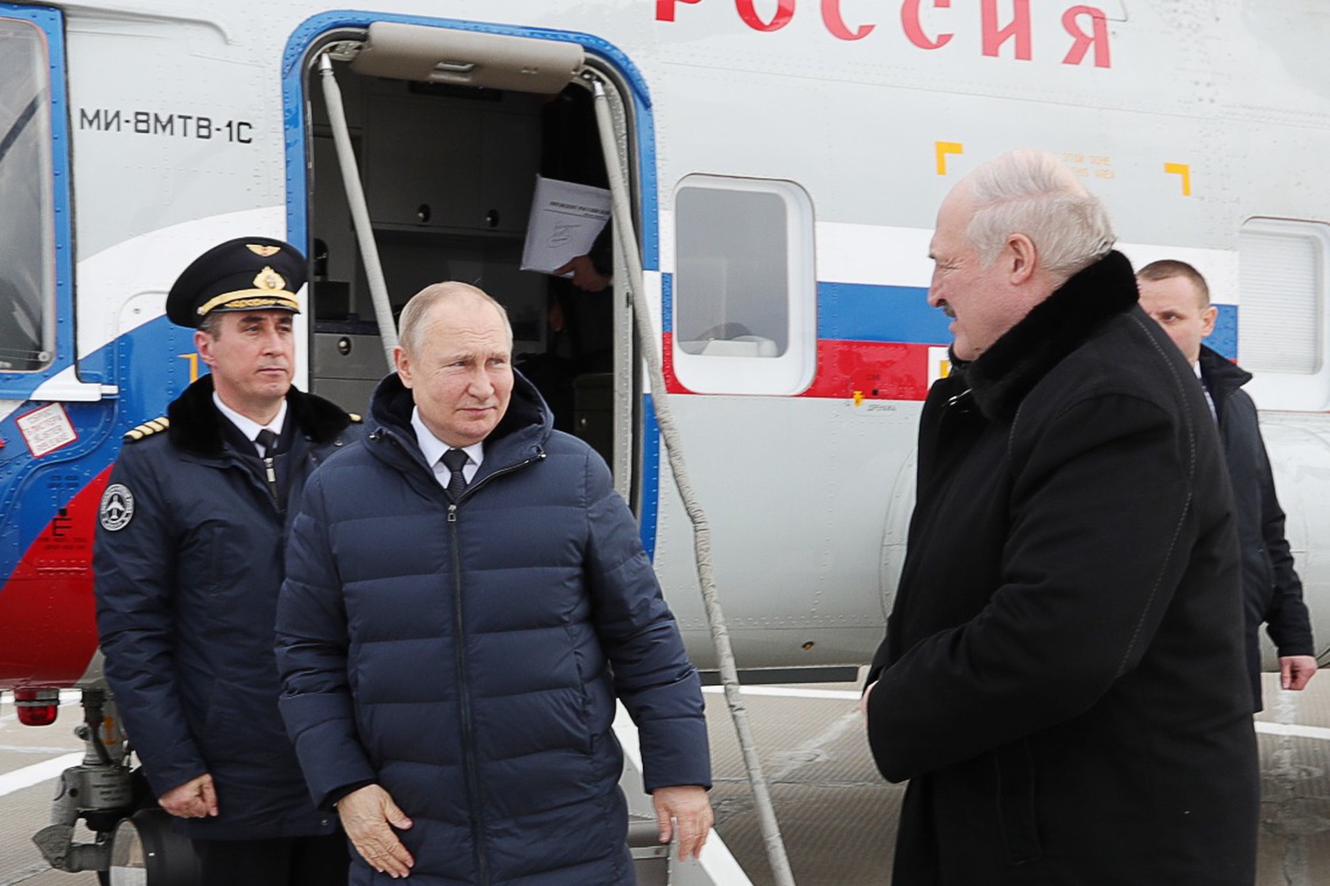 Лукашенко вспомнил, как перед началом СВО летел с Путиным на вертолете