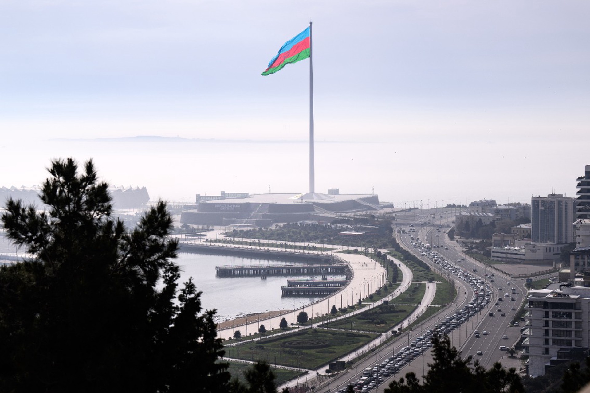 В комитете Госдумы по обороне пригрозили Баку за слова про «одни ошметки» от армии России
