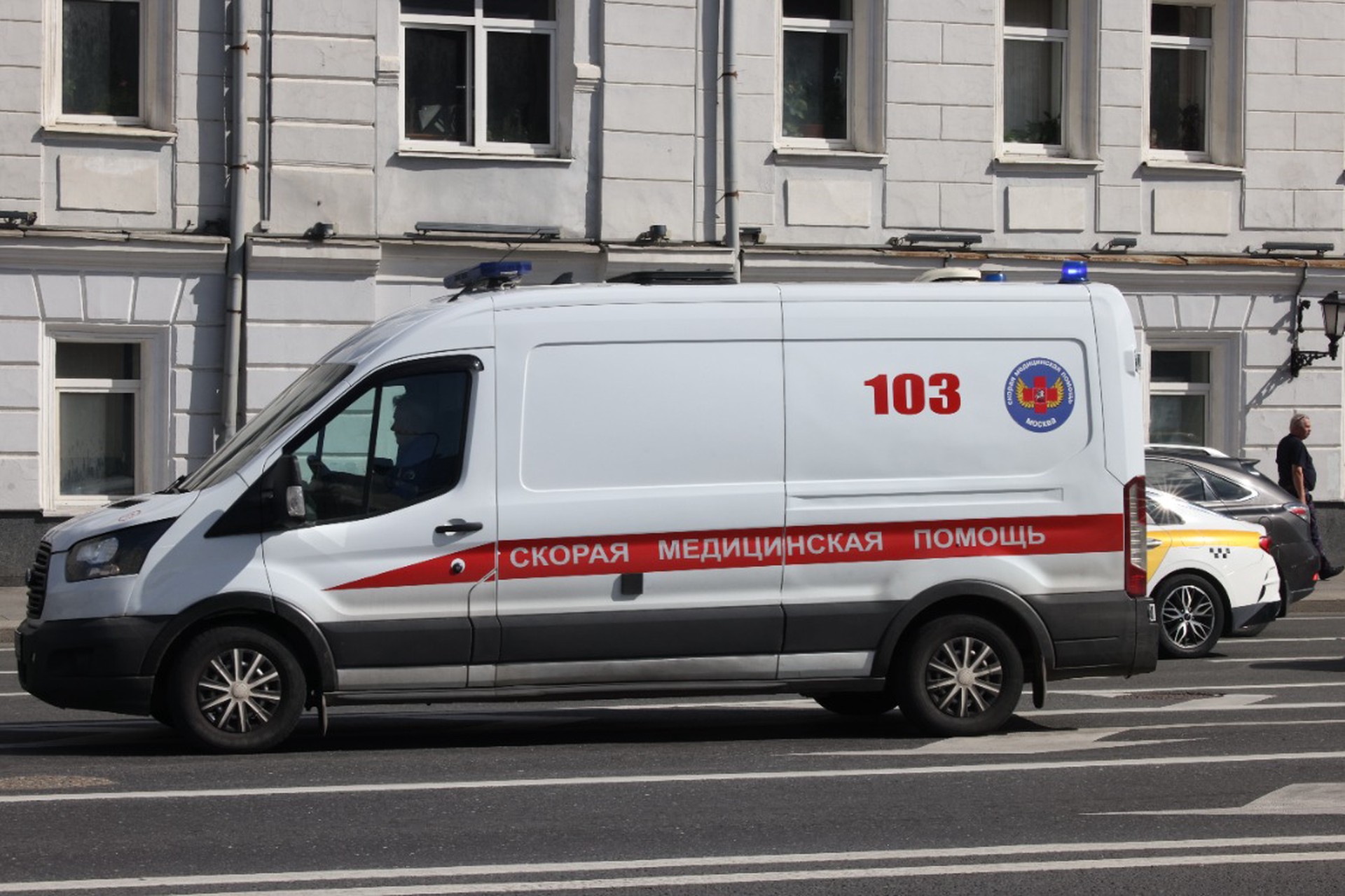 Подростки ударили ножом в живот 11-летнего мальчика в Петербурге
