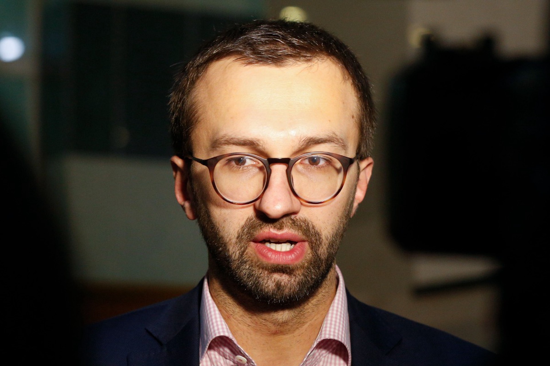 В офисе Зеленского заявили, что переговоры должны начаться после прекращения огня