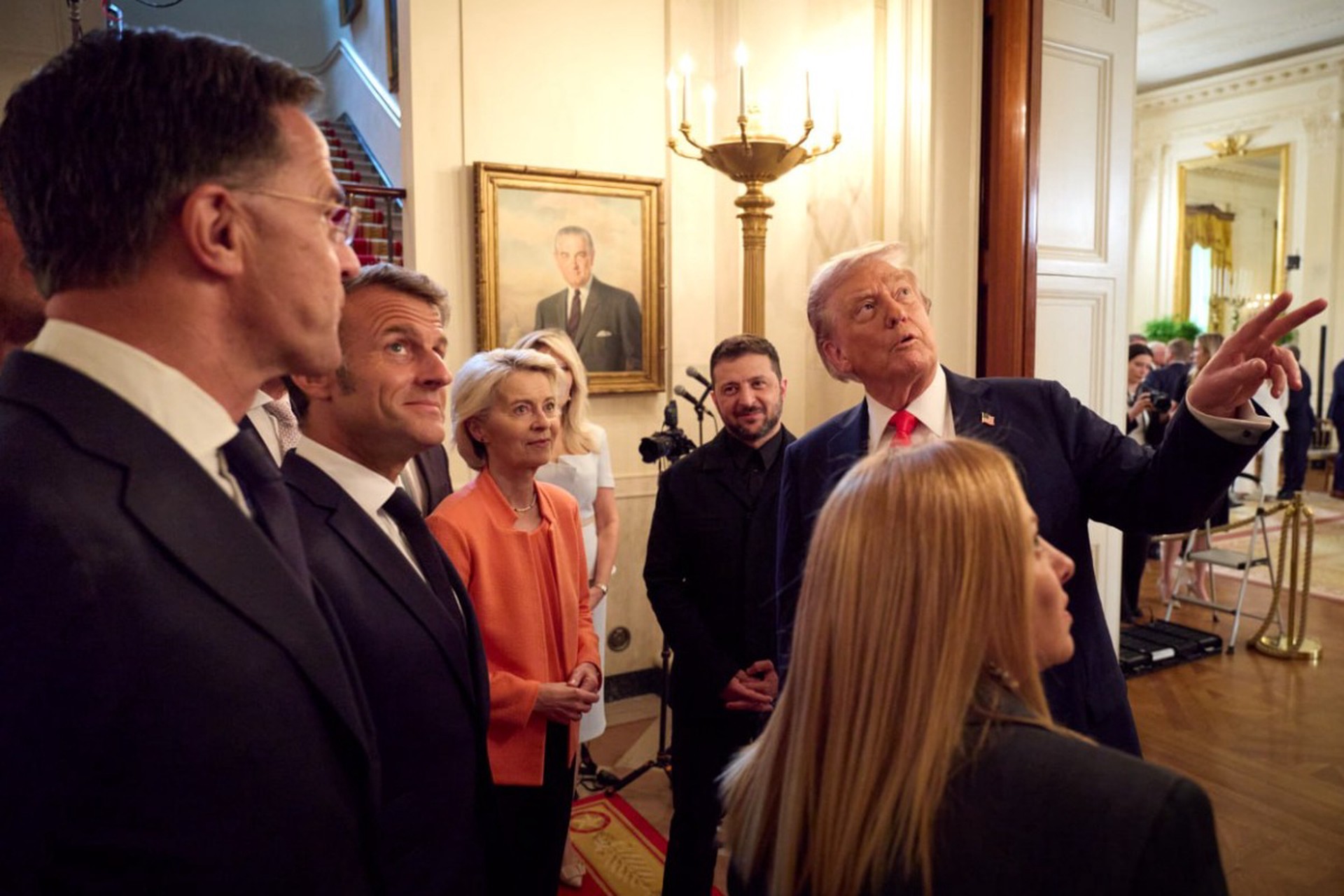 В США назвали имена 300 известных людей из файлов Эпштейна