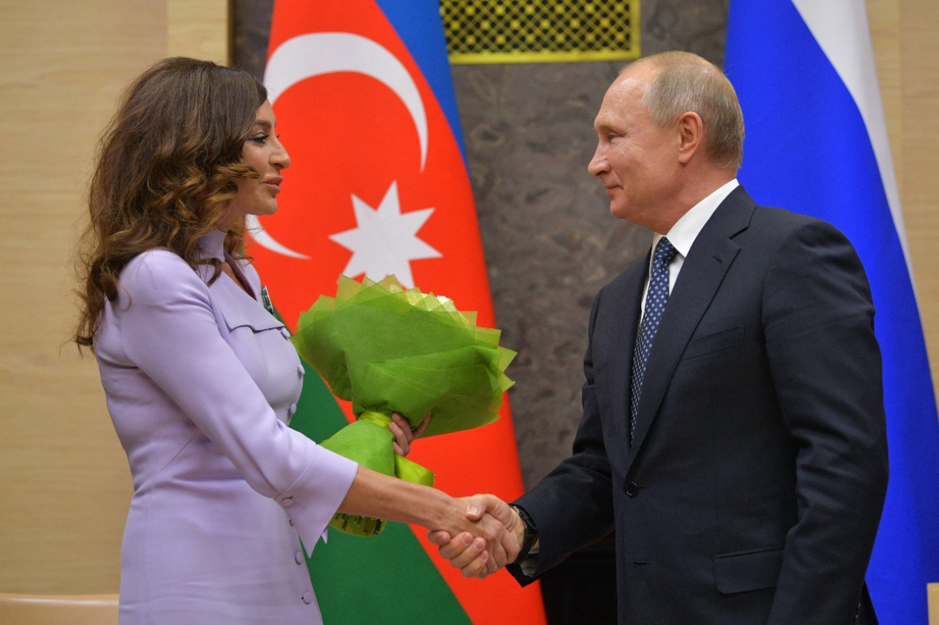 Путин поздравил первого вице-президента Азербайджана с днем рождения