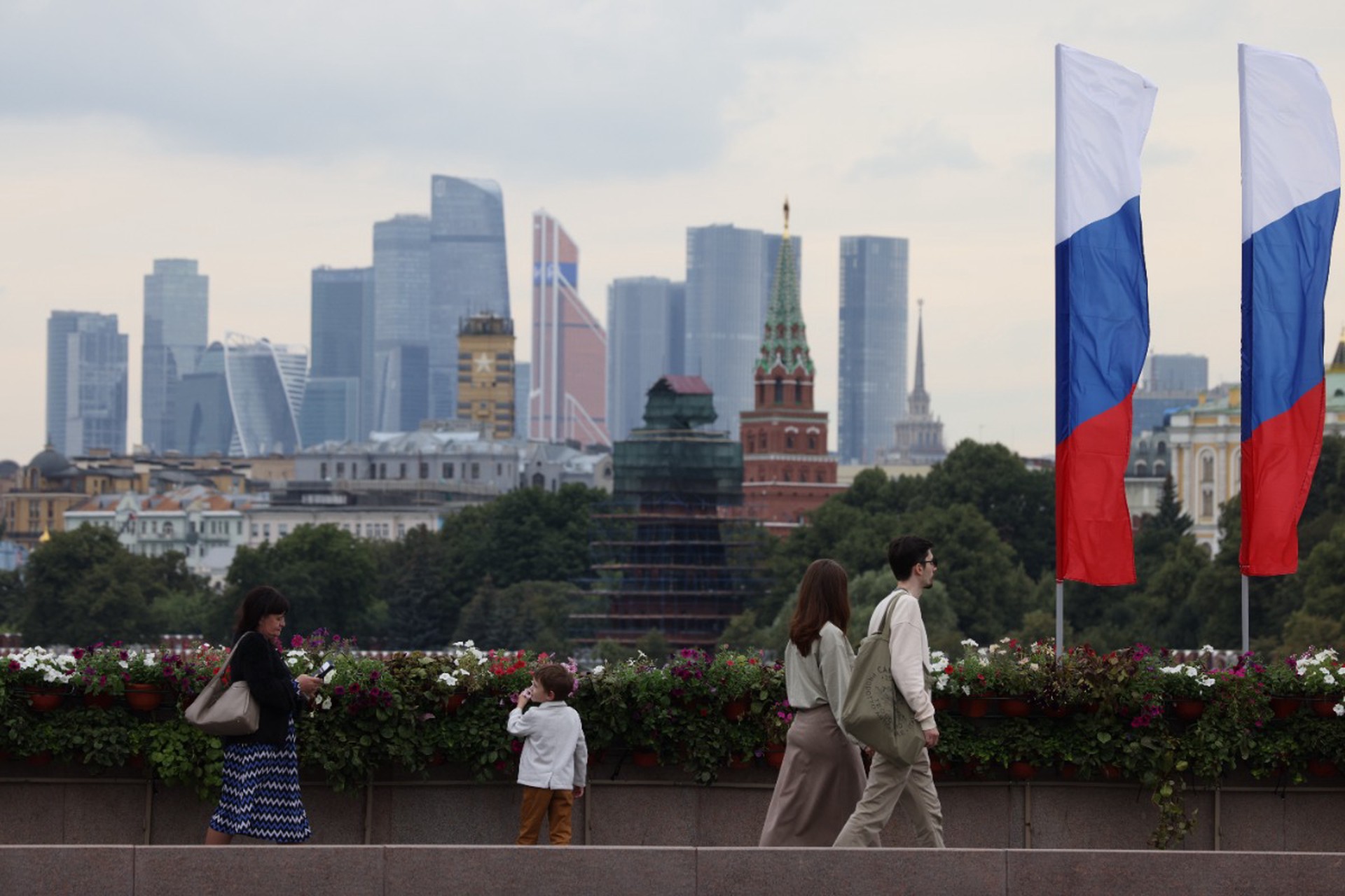 Раскрыто число желающих переехать в Россию украинцев