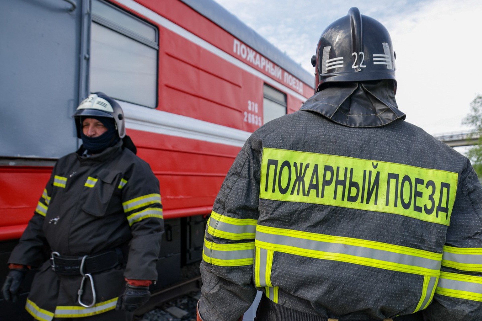К порту Усть-Луга в Ленобласти направили пожарный поезд