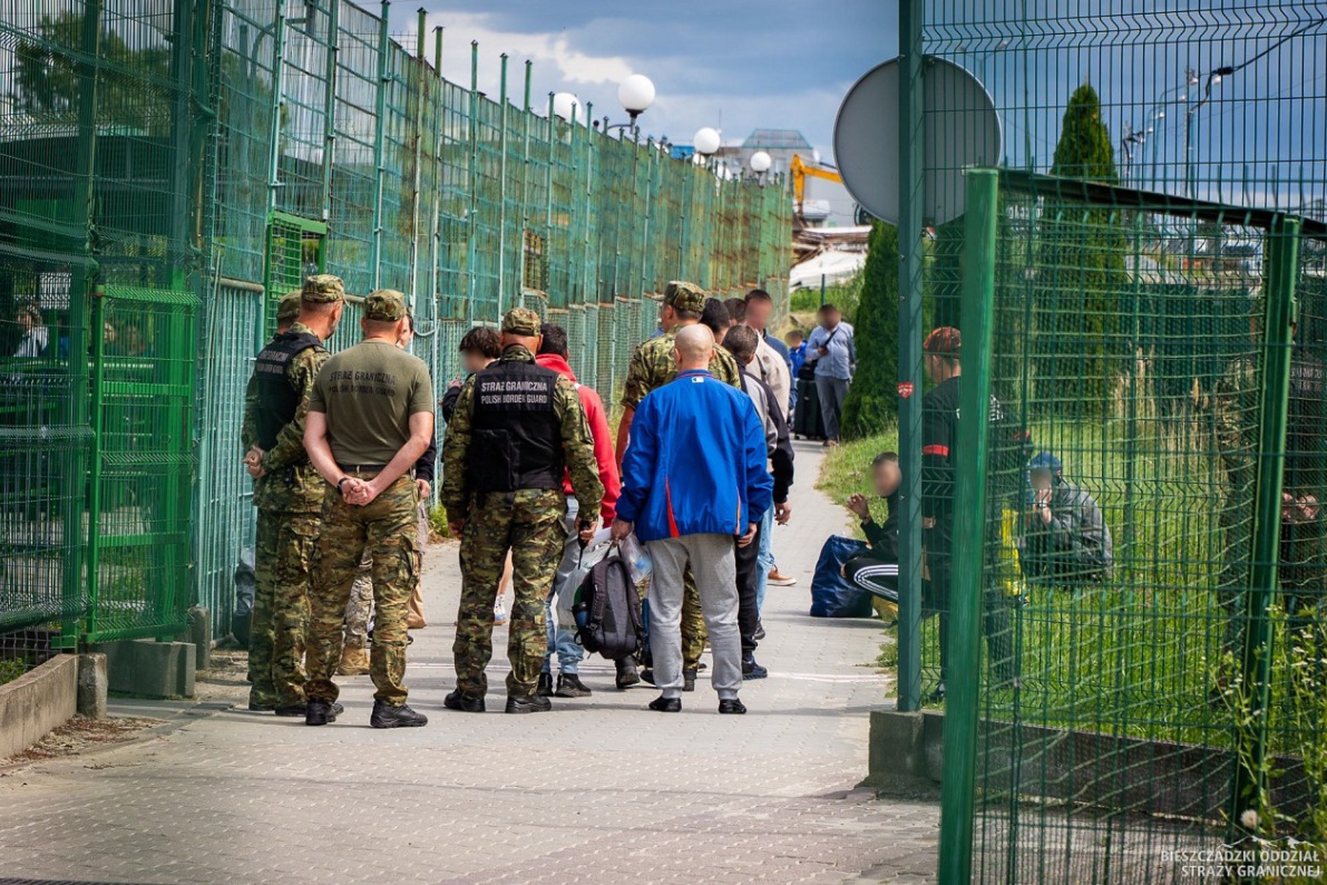 Польша депортировала 15 украинцев за кражи, наркотики и пьяную езду