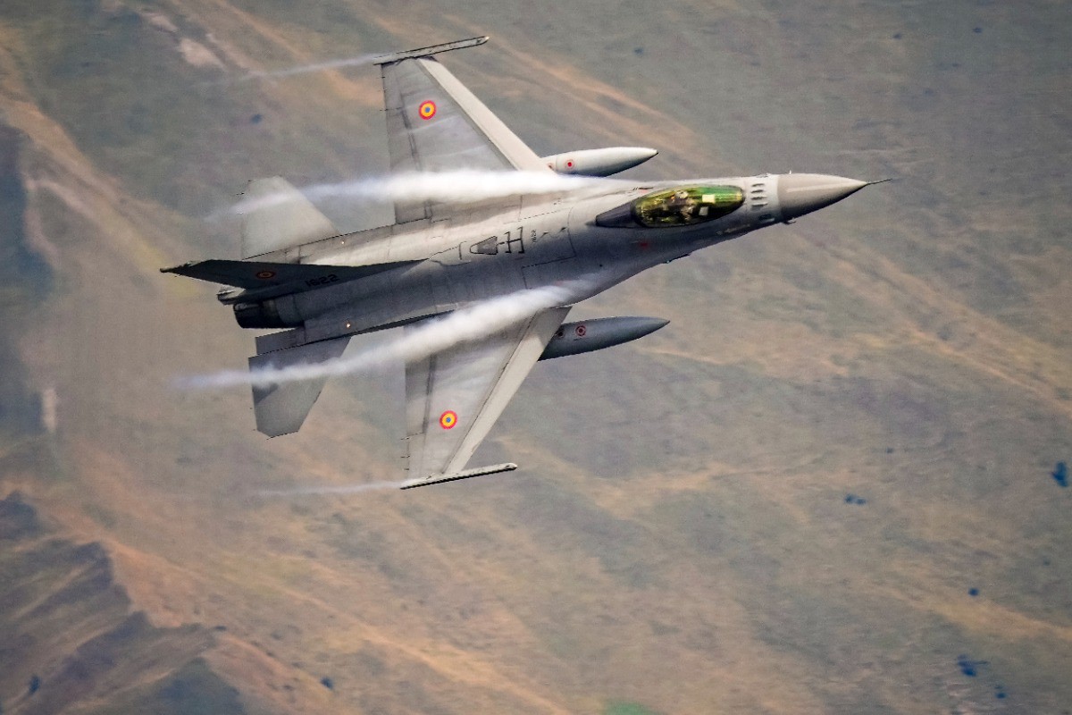 Румыния подняла F-16 для перехвата неизвестного дрона
