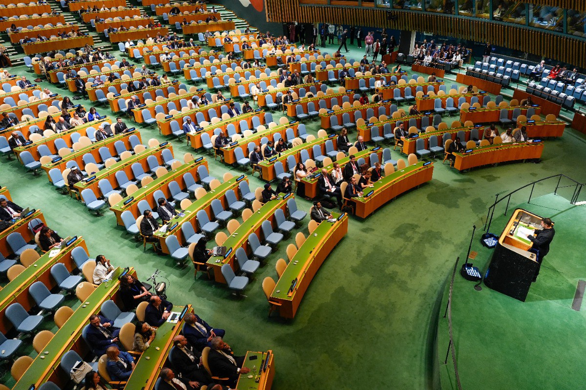 Украинские СМИ прифотошопили Зеленскому полный зал на его выступлении в ООН
