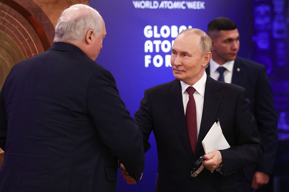 Лукашенко передаст Путину «весточки» от американских властей 