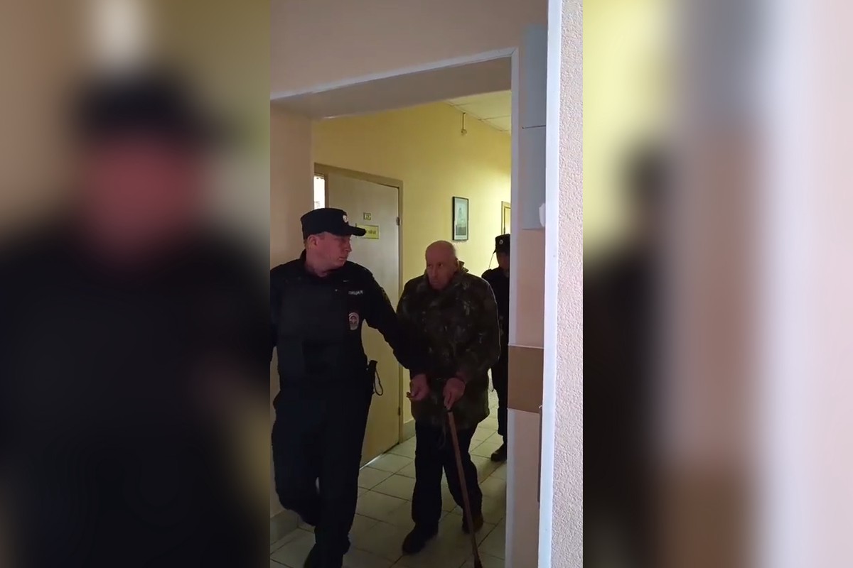 Суд арестовал двух подозреваемых по делу о смертельном отравлении алкоголем
