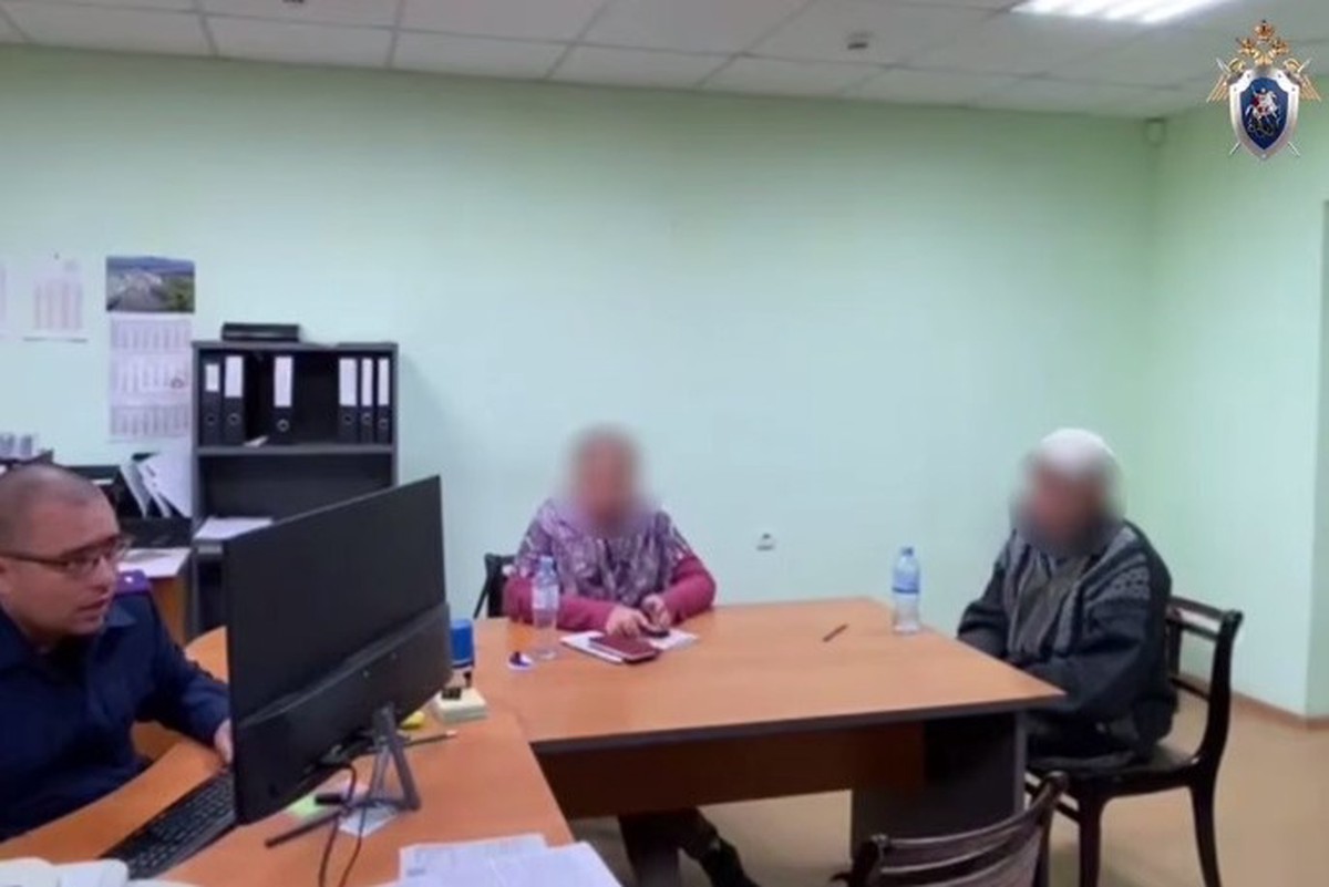 Житель Балакова и его мать убили приемного ребенка и истязали еще троих