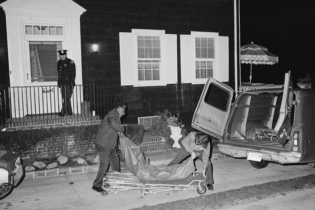 Амитивилльская резня: что заставило Рональда Дефео убить всю свою семью