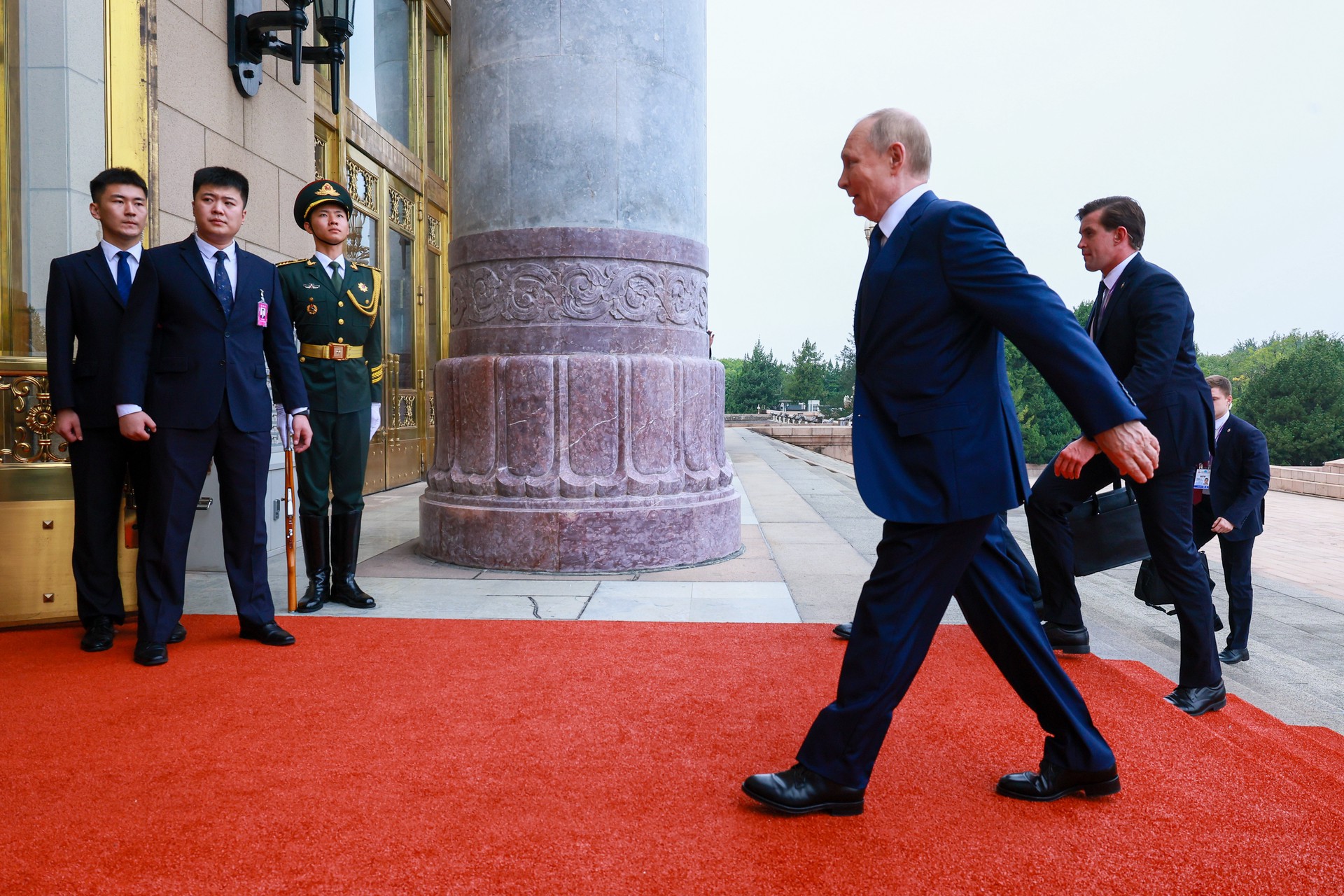 Путин прибыл в Пекин