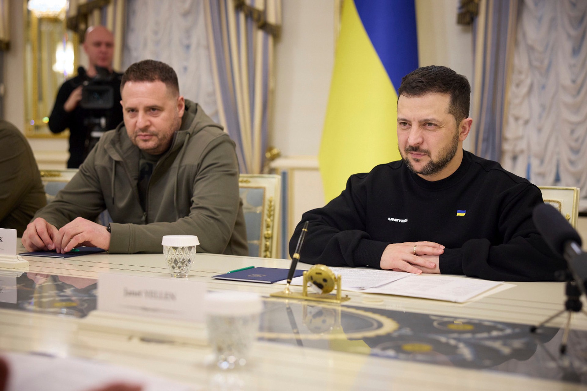 Зеленский и Ермак могут стать жертвами покушения народных мстителей, заявил экс-депутат Рады