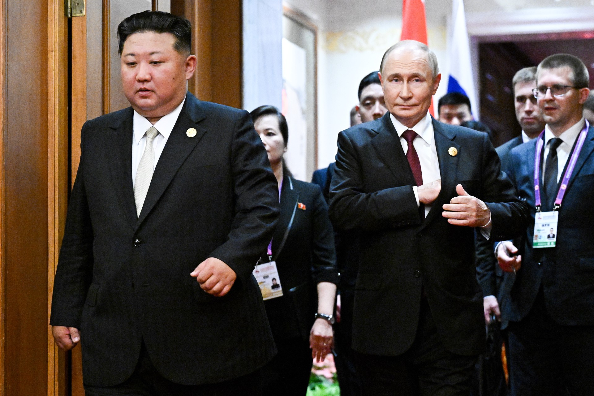 Путин пригласил Ким Чен Ына в Россию