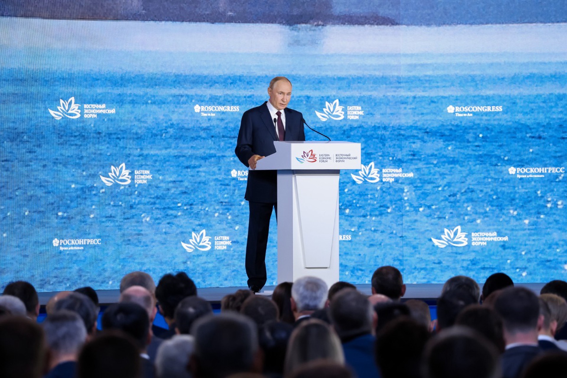 Финансовые власти России ведут себя профессионально – Путин