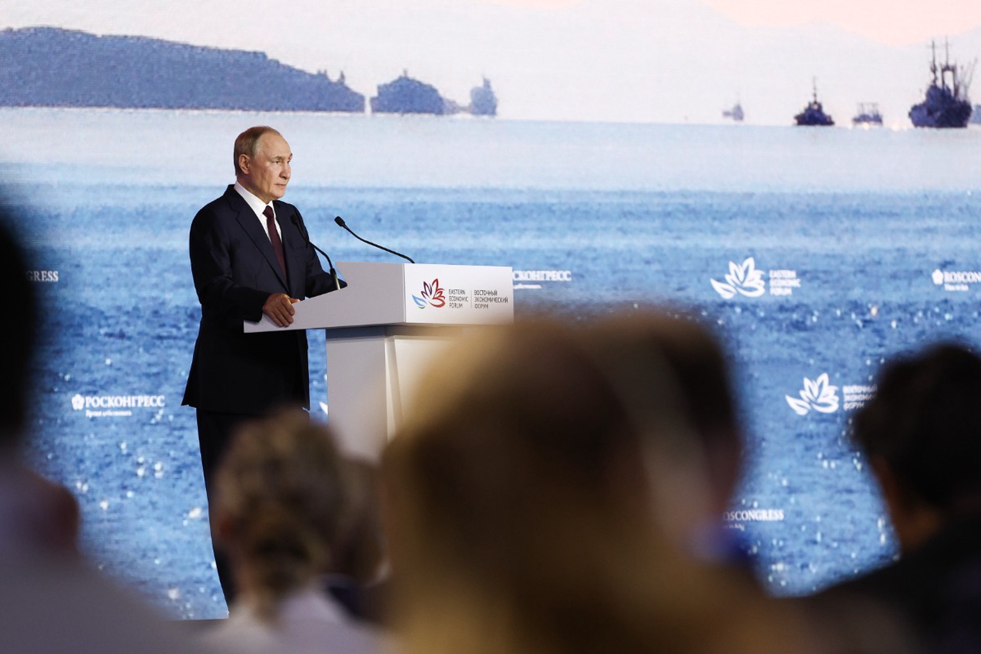 Песков: График Путина не предполагает отдыха после долгой поездки