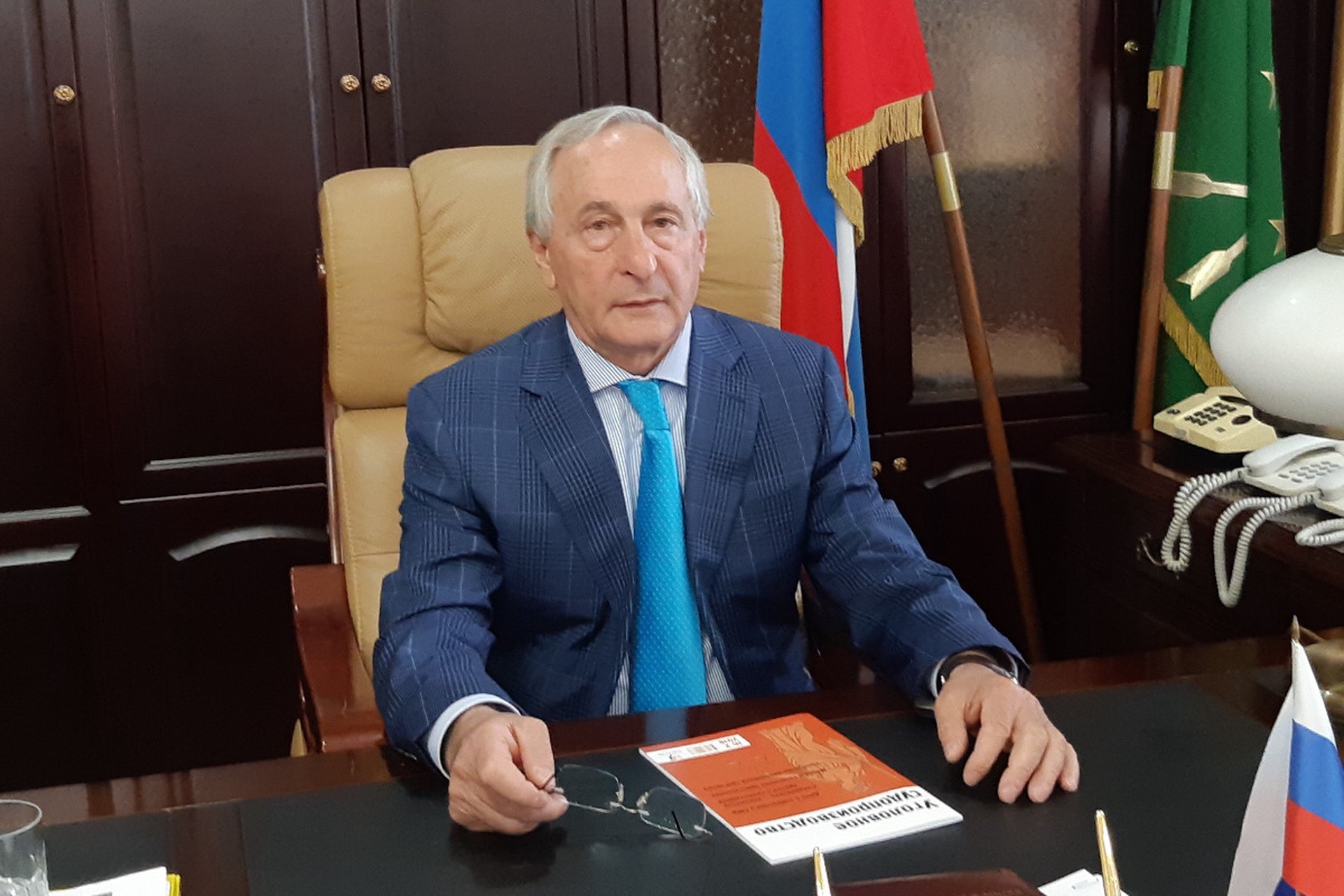 У экс-главы ВС Адыгеи конфискуют имущество на 2 млрд рублей