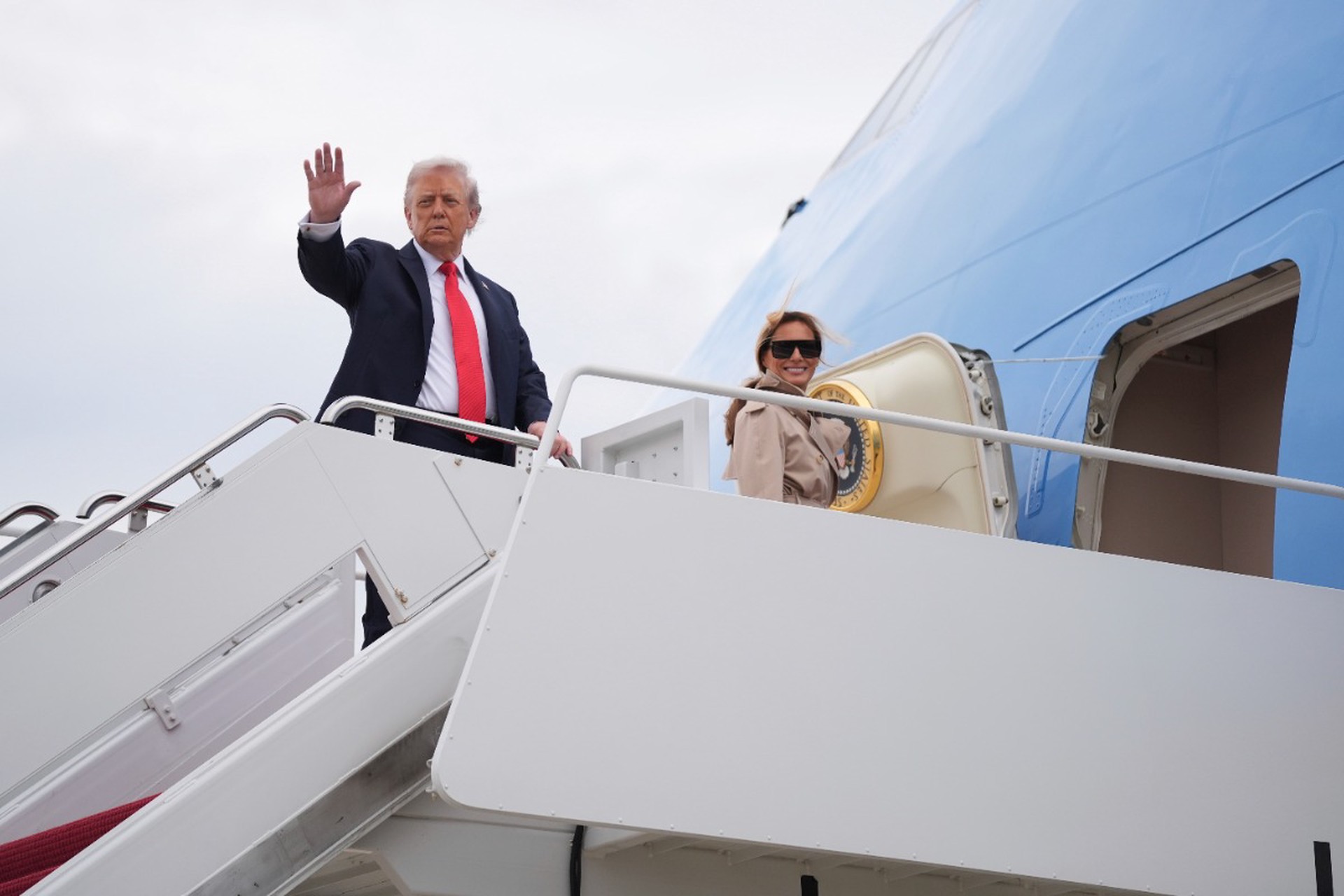 Спецборт Трампа чудом избежал столкновения над Нью-Йорком