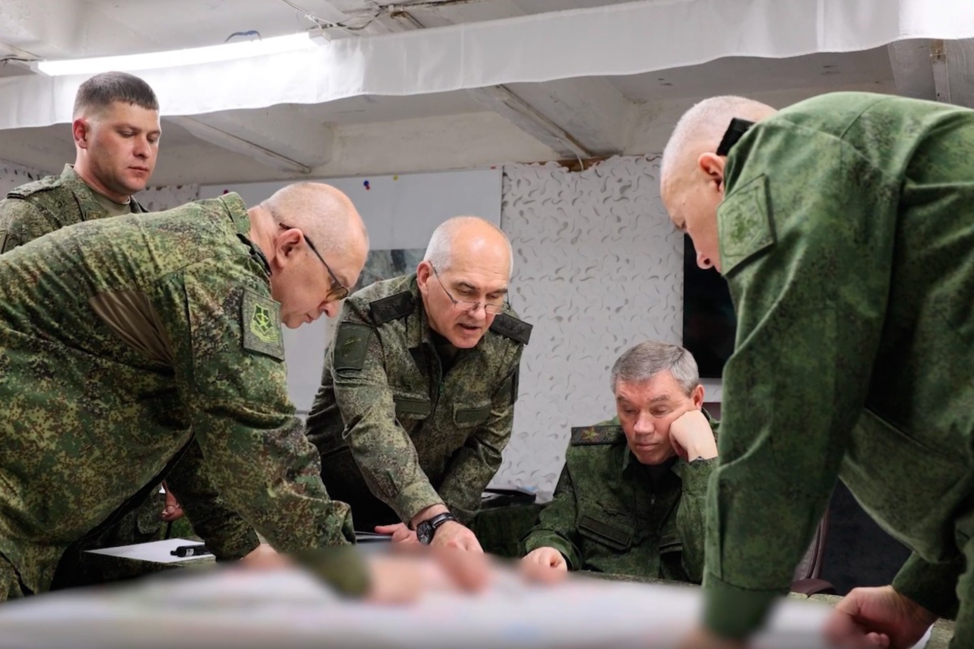 Начальник Генштаба Валерий Герасимов проверил работу войск на Красноармейском направлении