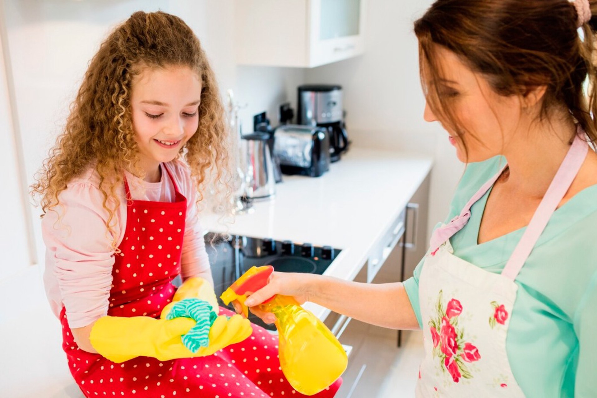 Врач предупредила о вреде стерильных условий в квартире для здоровья ребенка