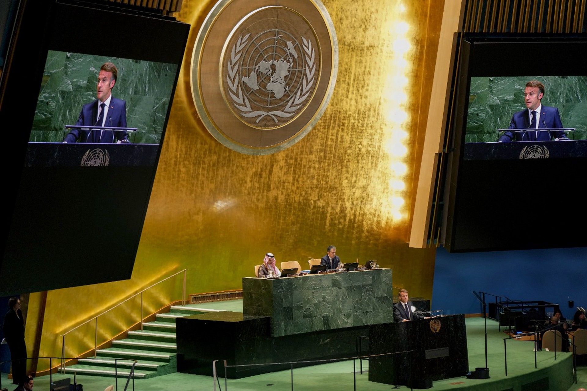 Франция признала государственность Палестины