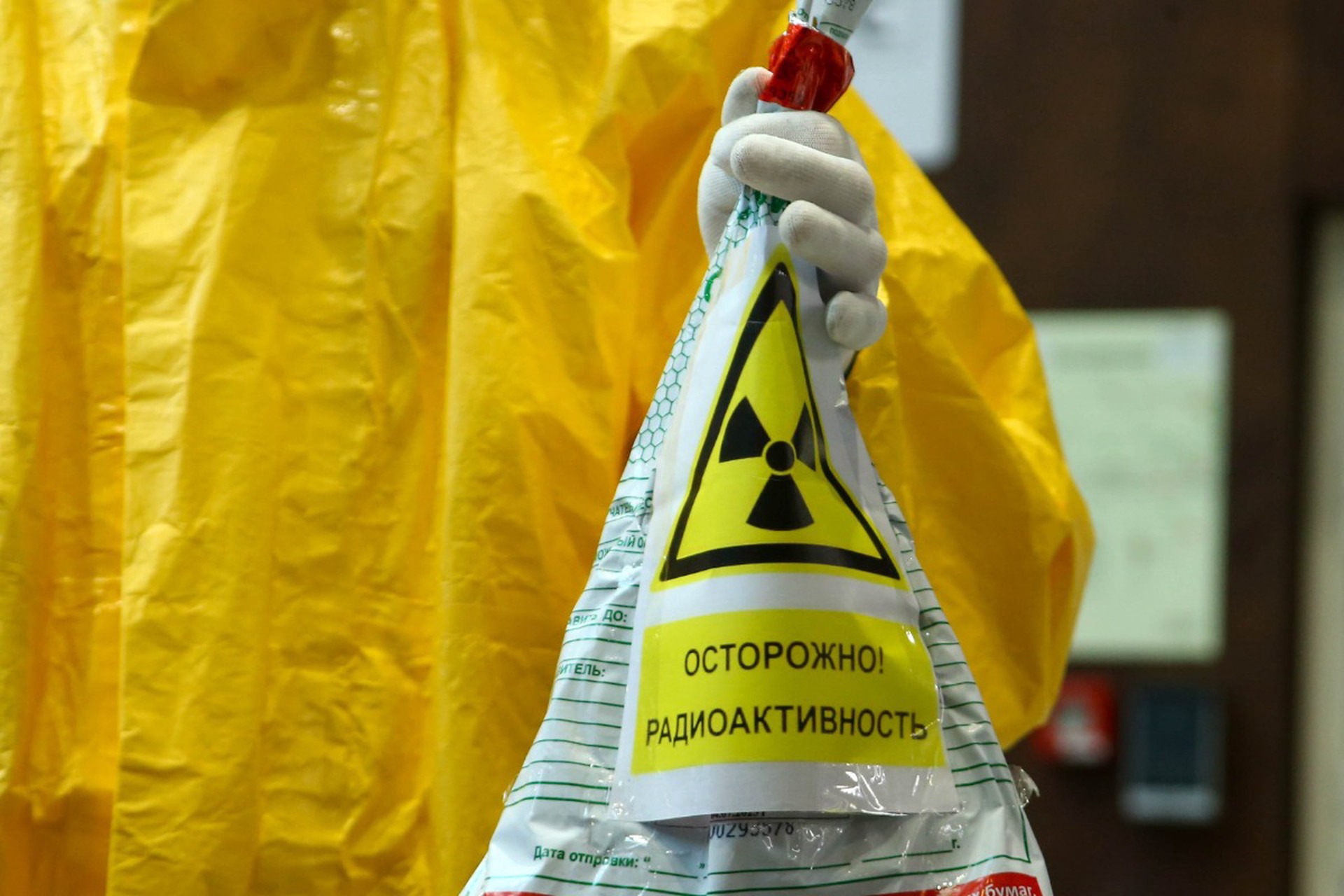 Названа причина нежелания США соглашаться на вывоз иранского урана в Россию