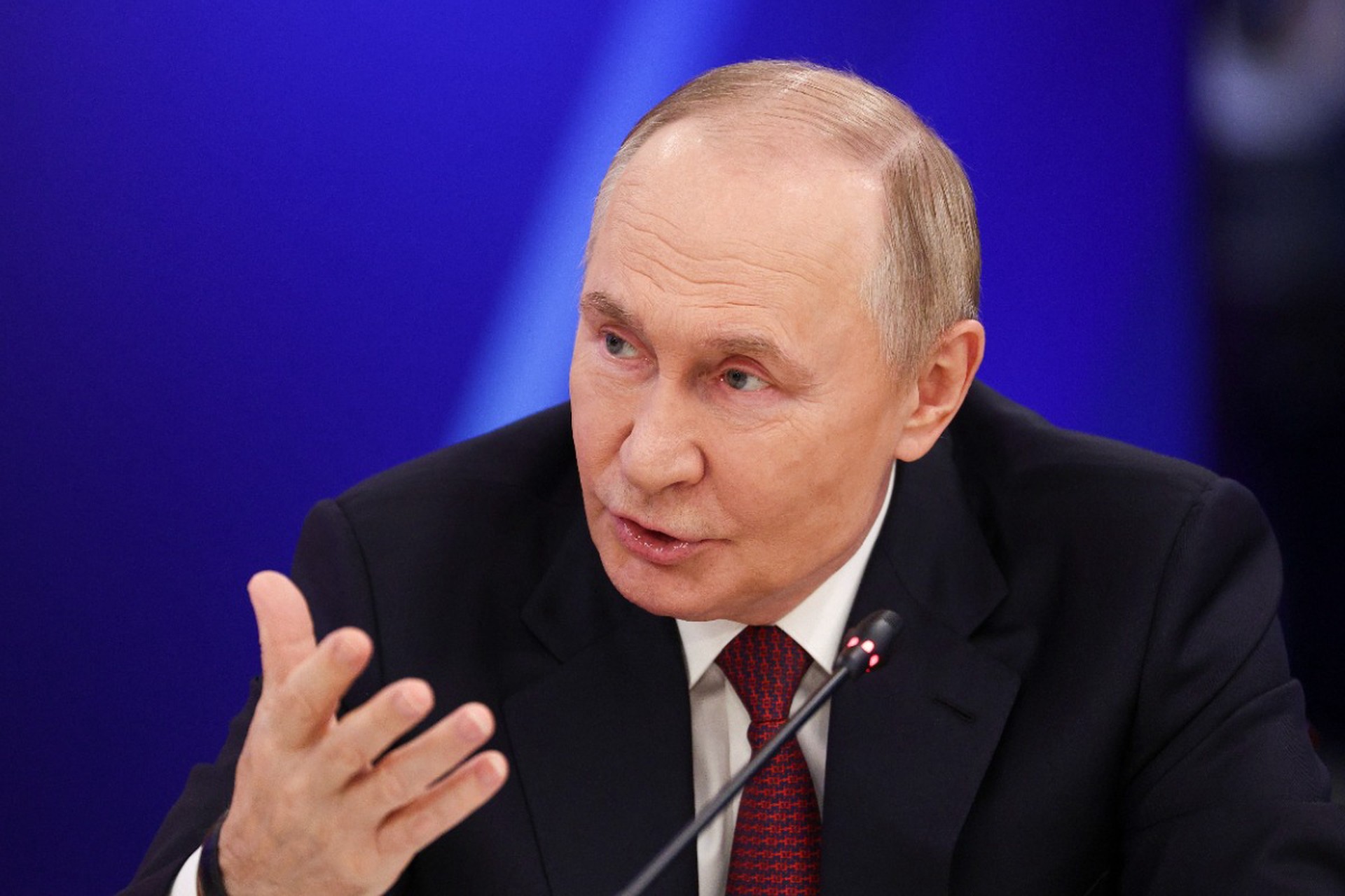 РФ запустит ядерную систему с замкнутым топливным циклом в 2030 году, заявил Путин