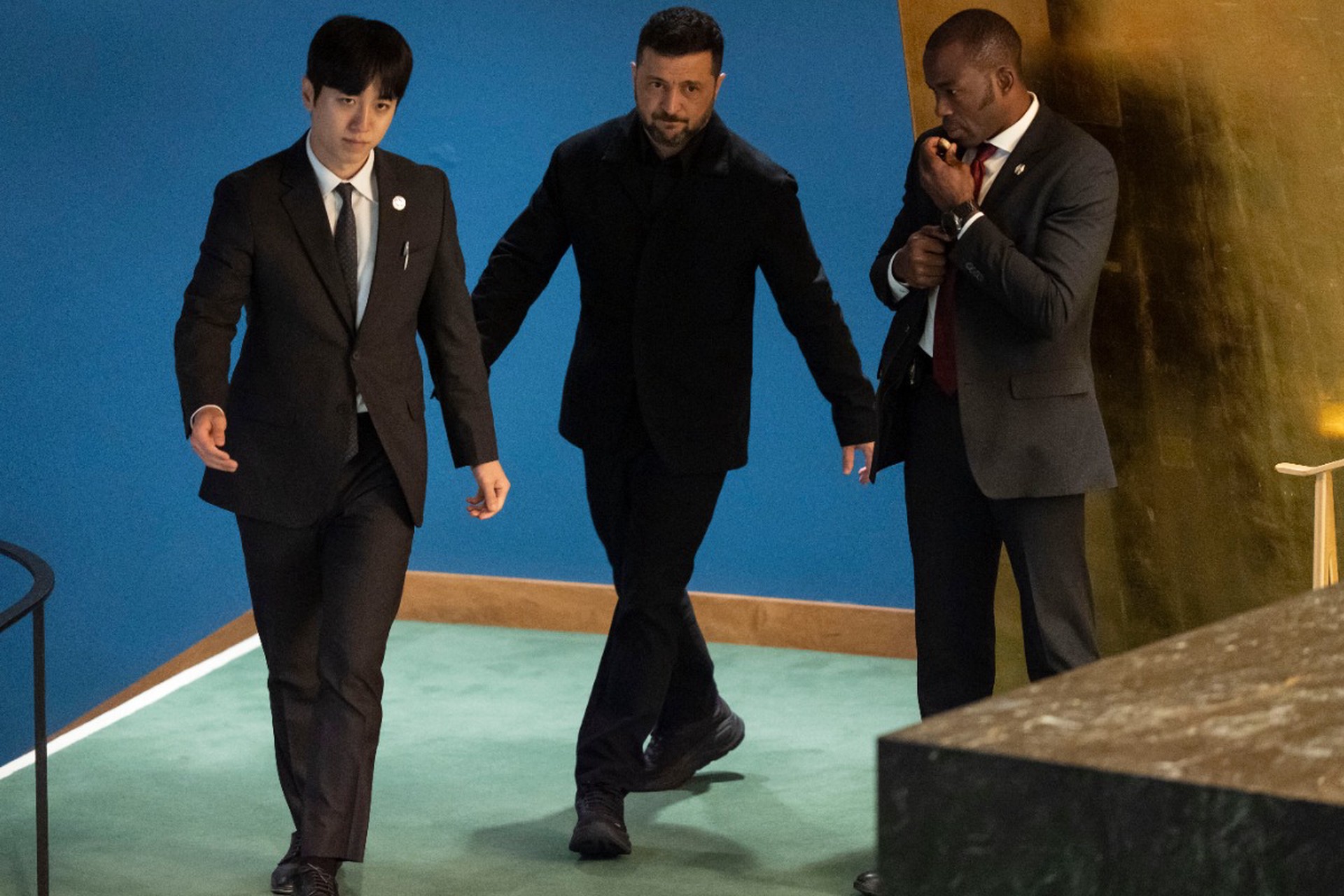 Зеленского высмеяли за обувь на Генассамблее ООН