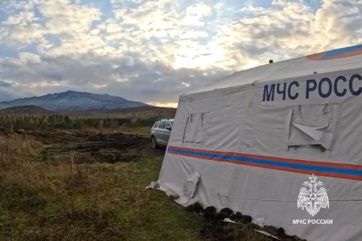 SHOT: Поиски с воздуха пропавшей в Красноярском крае семьи приостановлены