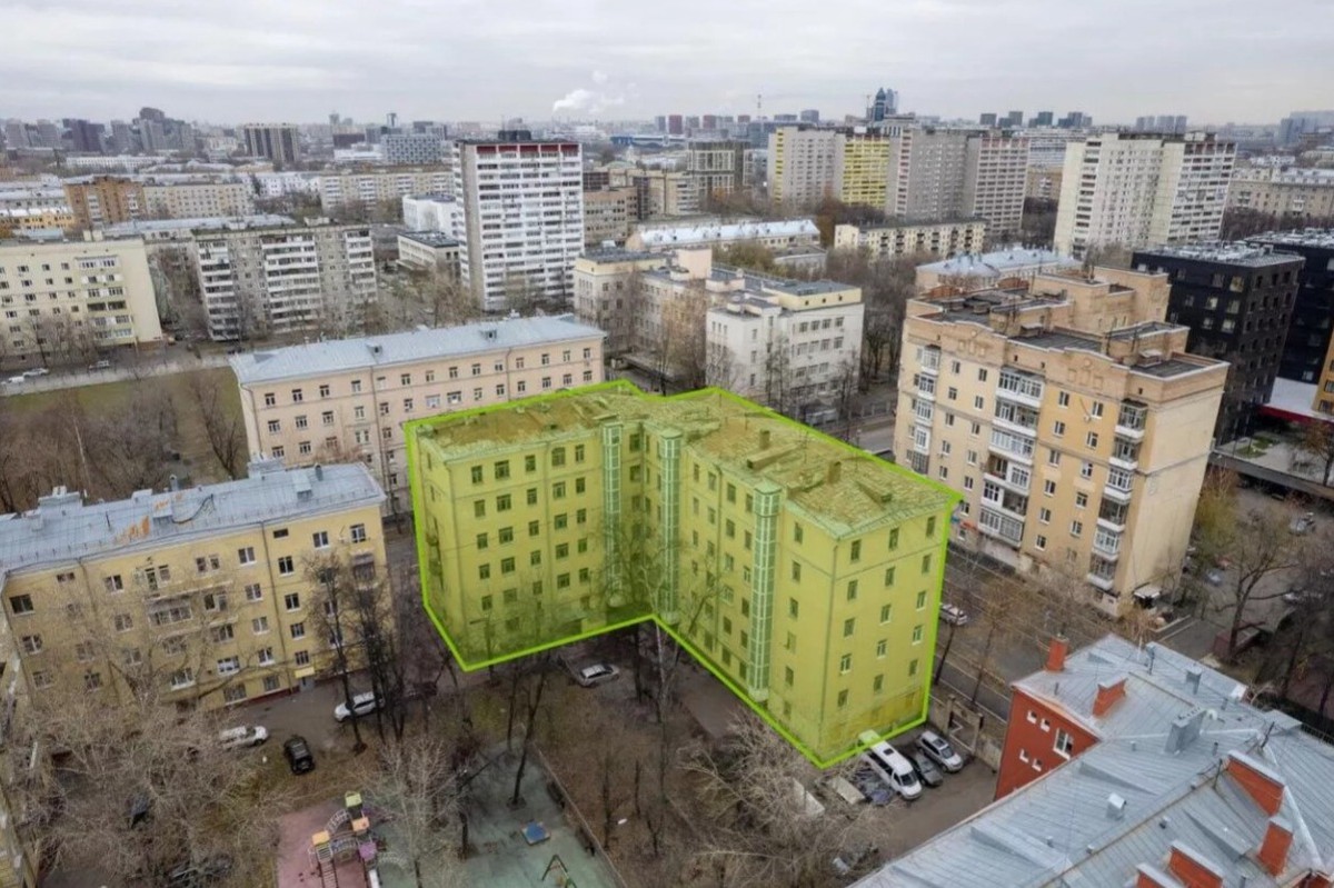 Дом-памятник «Ворота коммуны» продали в Москве за полмиллиарда рублей